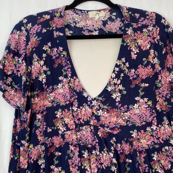 Ivy V Neck Dress Lot of 2 Floral Summer Dresses - Picture 9 of 12